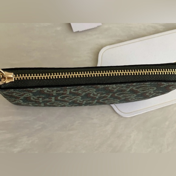 🔥NWT🔥 Coach Signature Green 2 Piece Backpack & Wristlet🔥 - Picture 8 of 9